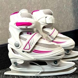 Brand New - never used- Lake Placid Summit Girls Adjustable Ice Skate